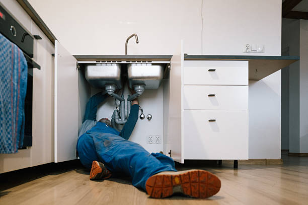 Professional Leak Detection technician working in Forest Park, GA